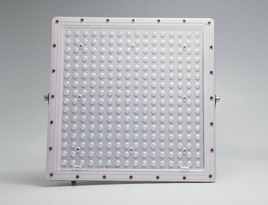 200 Watt Flat Lens Flood Light
